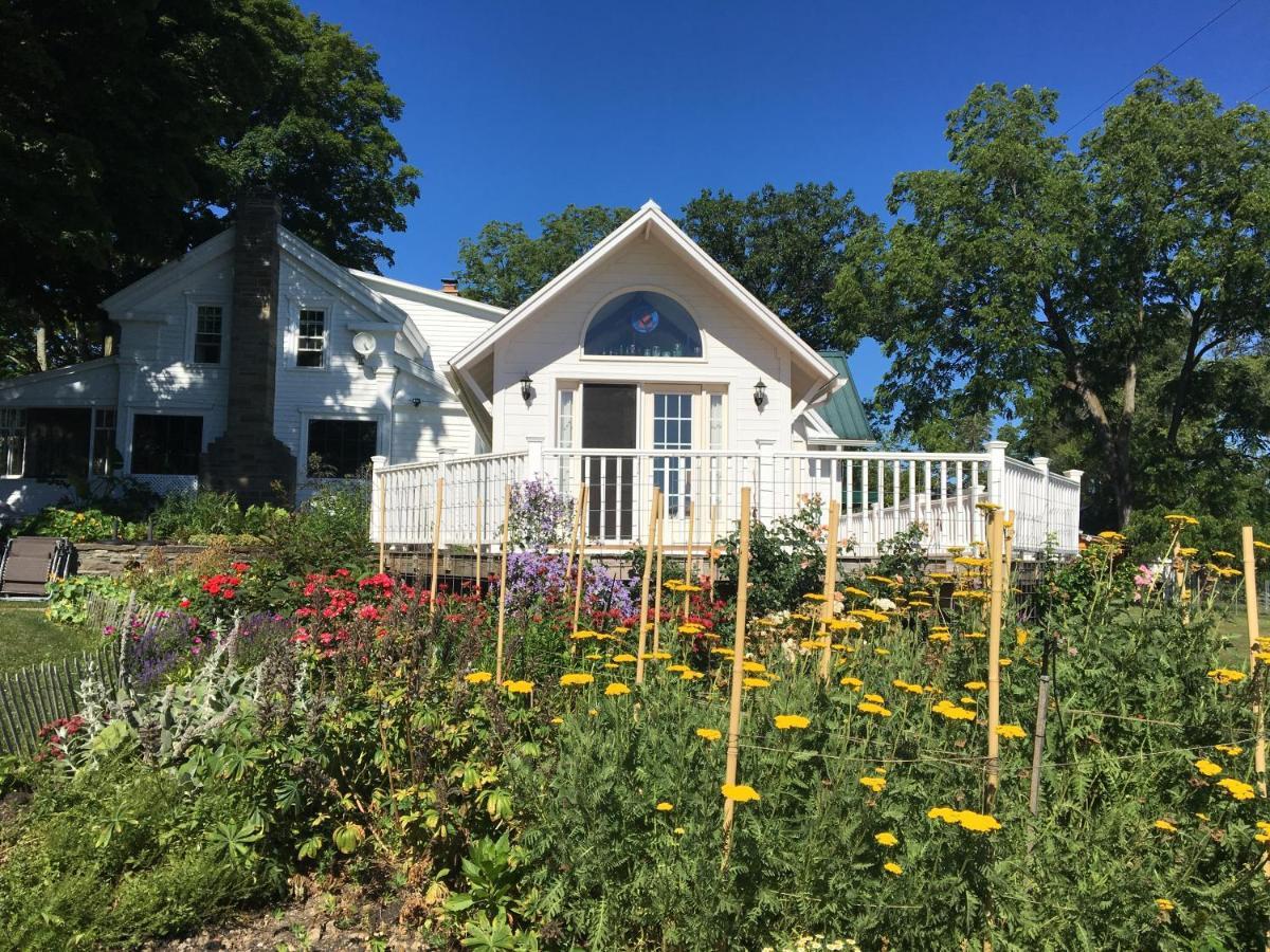 Enfield Manor Bed&Breakfast And Vacation Rental Newfield Exterior photo