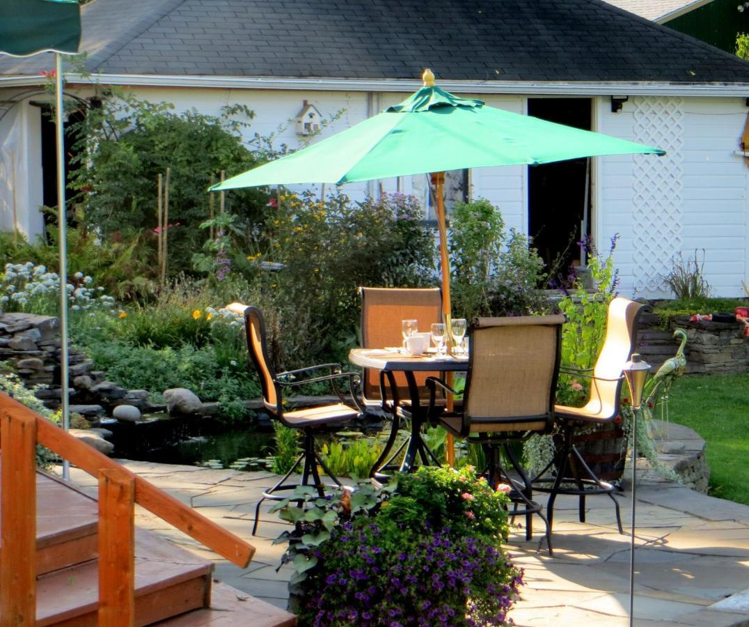 Enfield Manor Bed&Breakfast And Vacation Rental Newfield Exterior photo